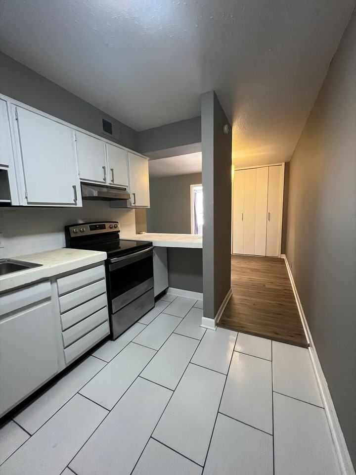 3831 W End Ave #23 - Photo 6 of 14