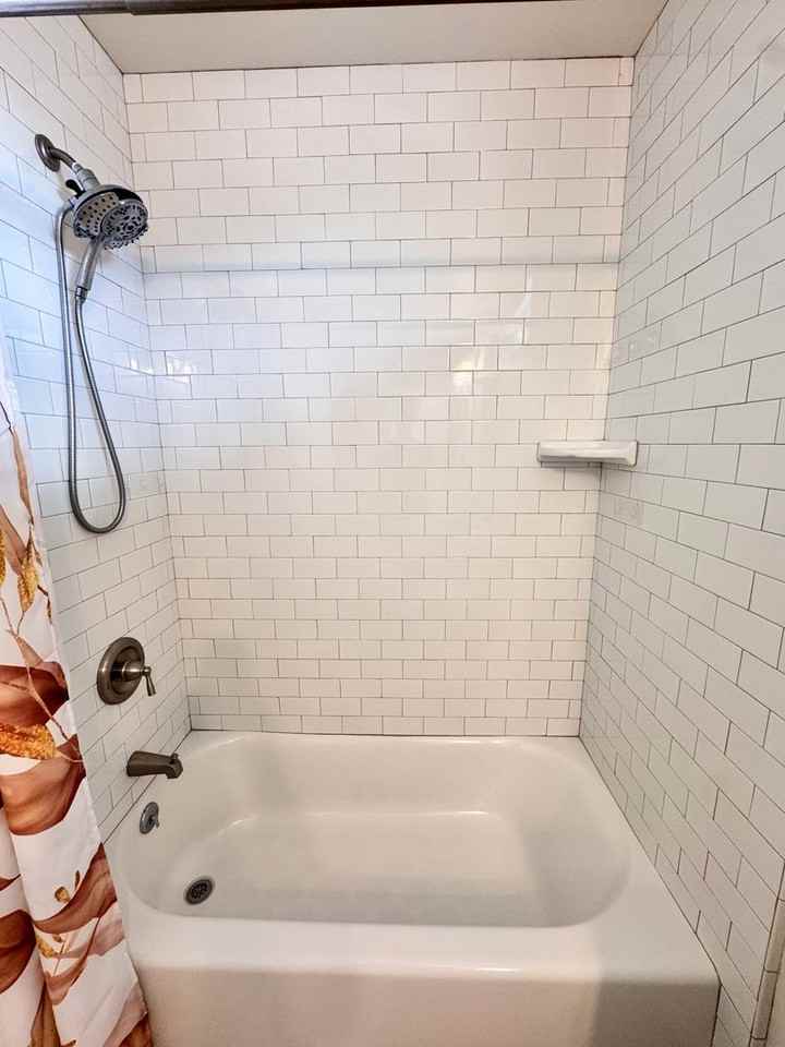 3190 Claremore Ave - Photo 7 of 11