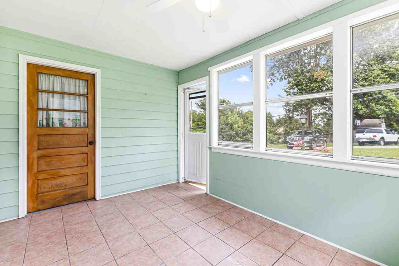 3511 Mitchell Ave - Photo 7 of 37