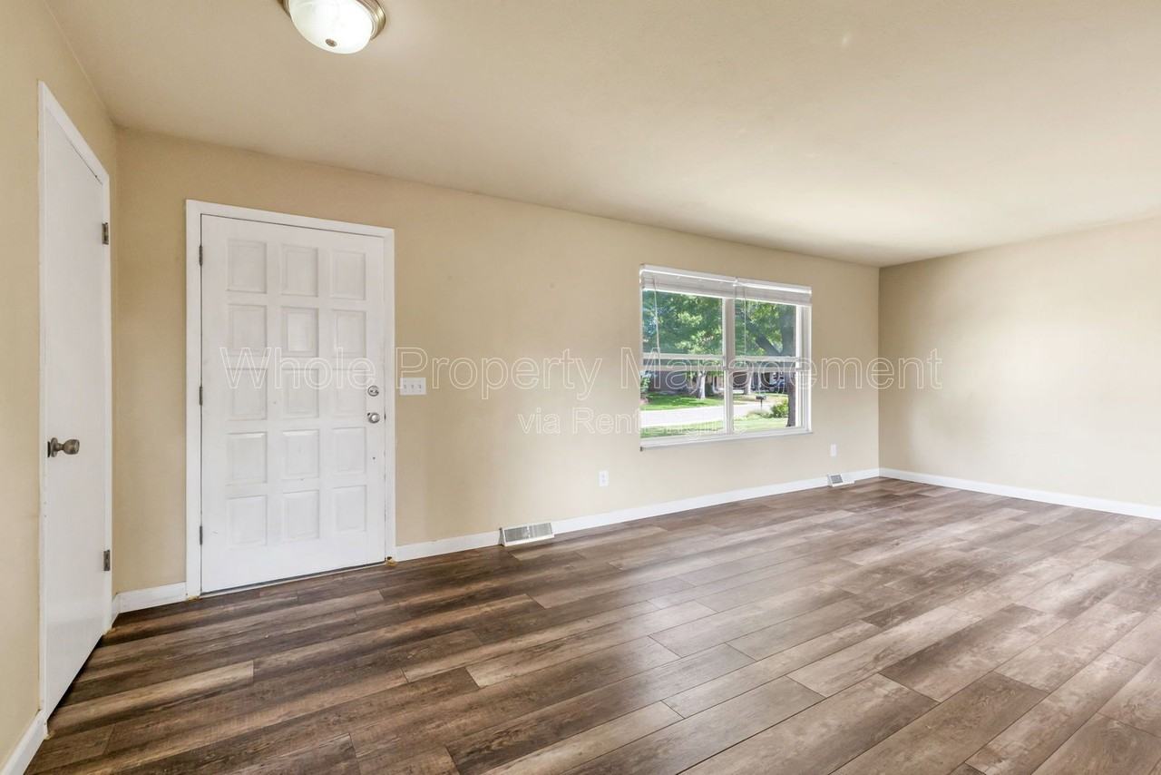 6128 W 84th Ave - Photo 2 of 28