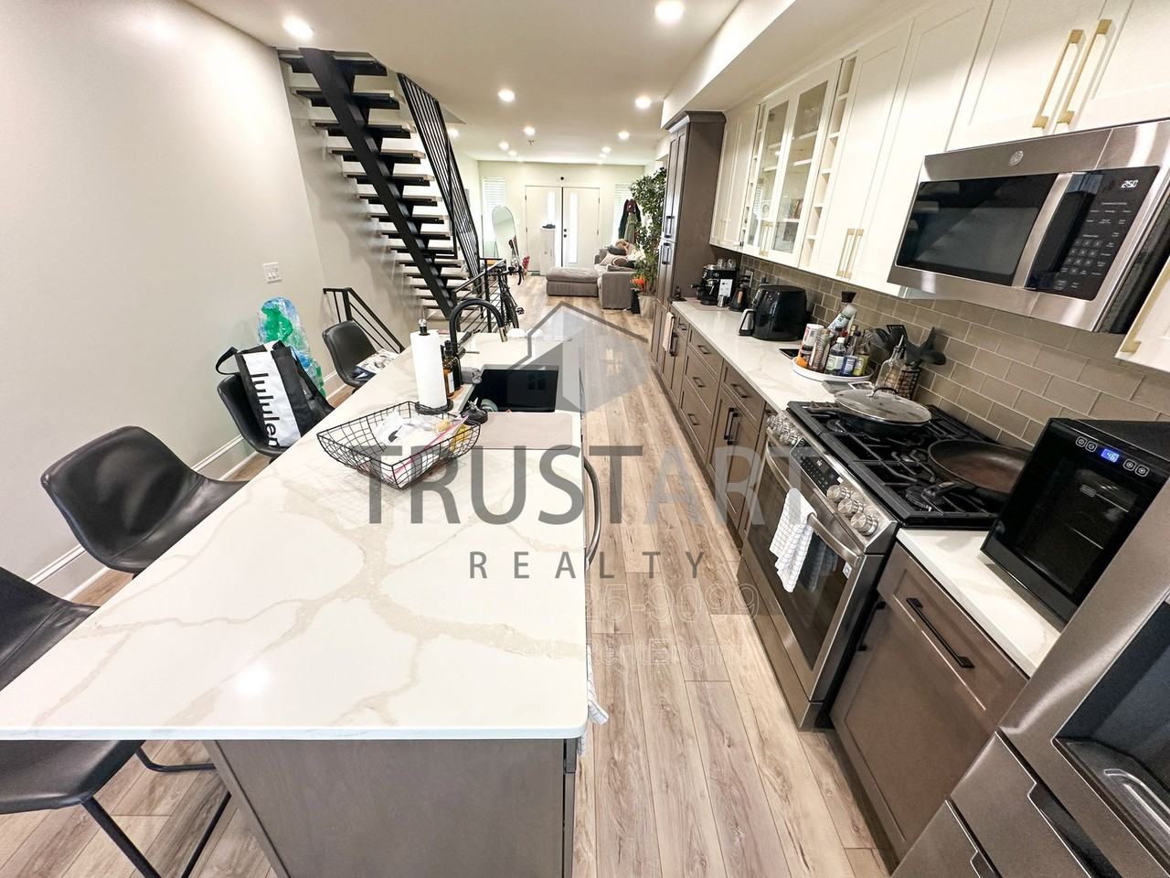 183 W Norris St - Photo 6 of 22