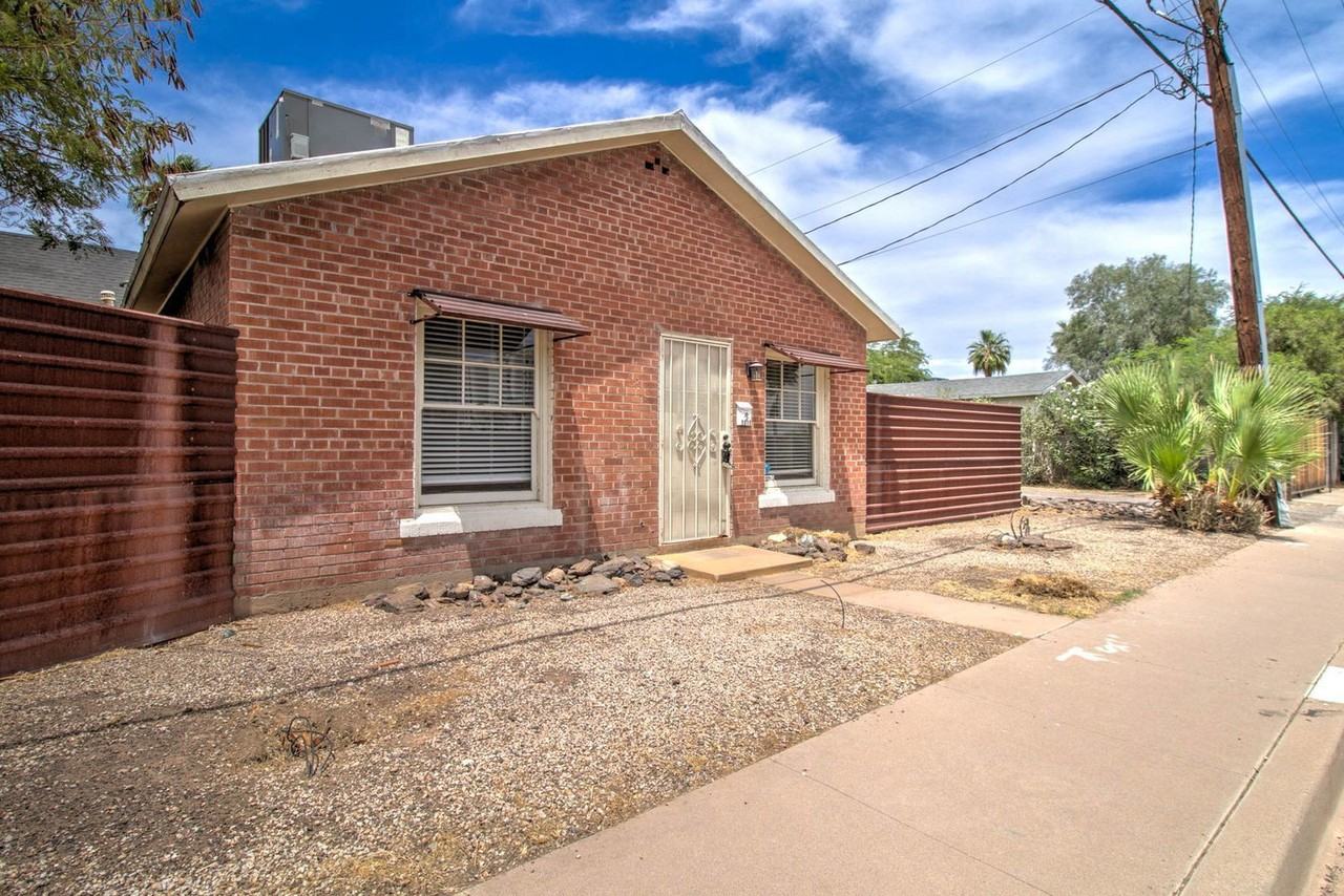 1010 E Coronado Rd - Photo 4 of 24