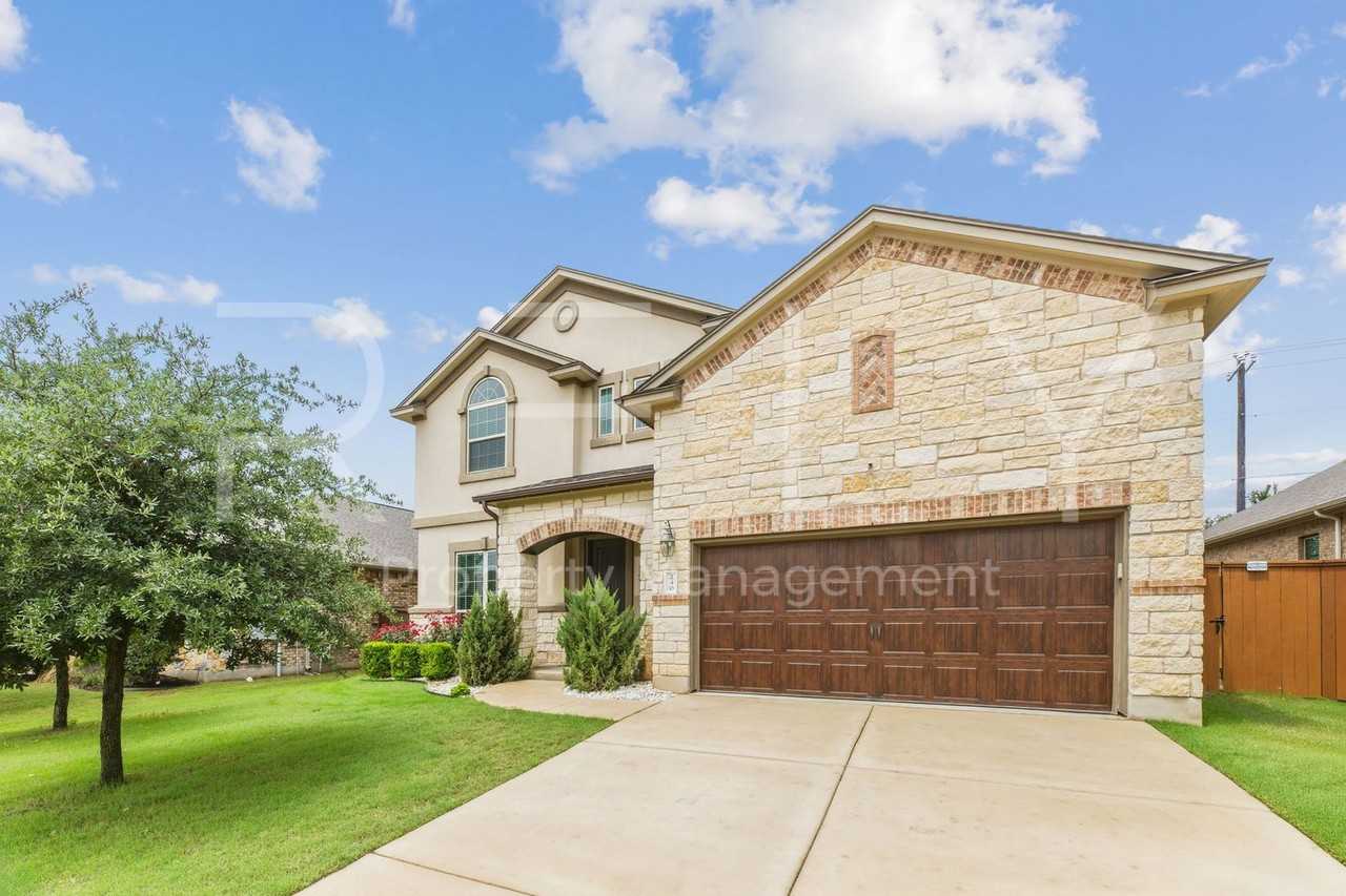 240 Cross Timbers Dr - Photo 3 of 50