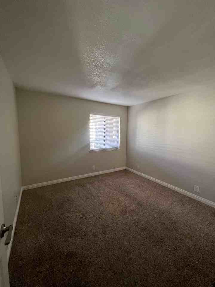 7623 Bay Dr - Photo 7 of 8