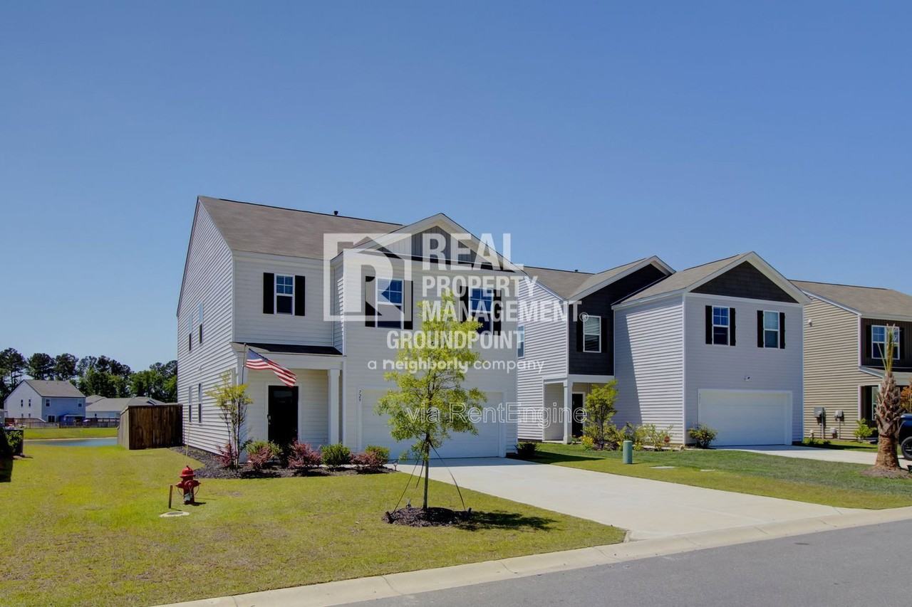 729 Long Bluff Road - Photo 2 of 35
