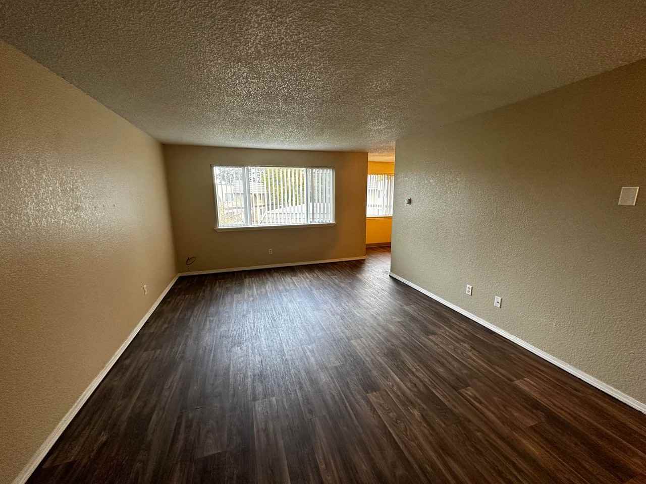 Ridgecreek Manor Apartments - Photo 6 of 22