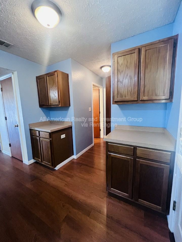 1815 Pointed Leaf Ln - Photo 6 of 17