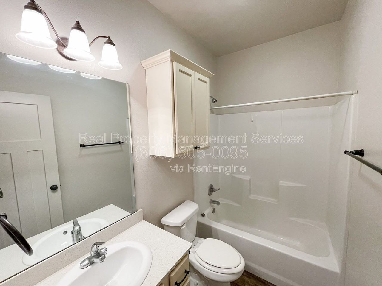 2112 9th St - Photo 7 of 15