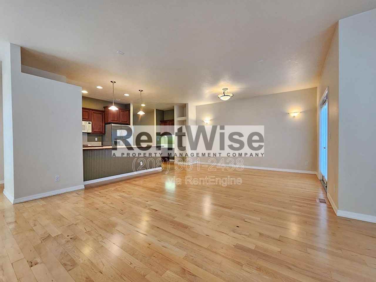 318 W Highland St - Photo 4 of 25