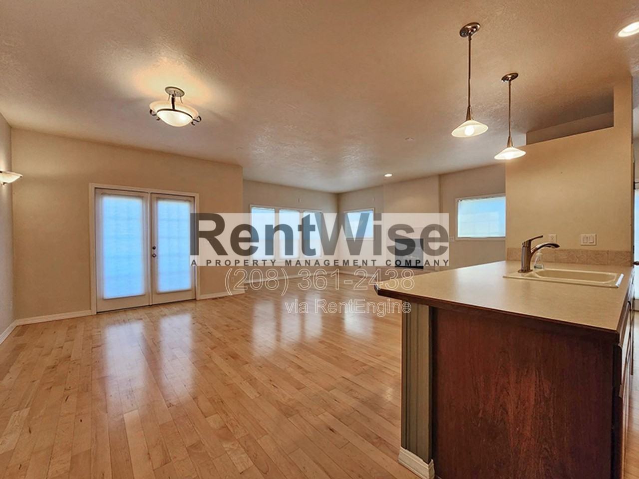 318 W Highland St - Photo 5 of 25