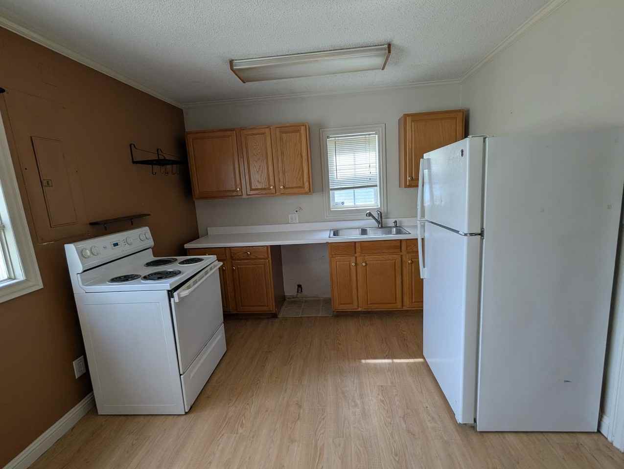 2419 25th St - Photo 6 of 19