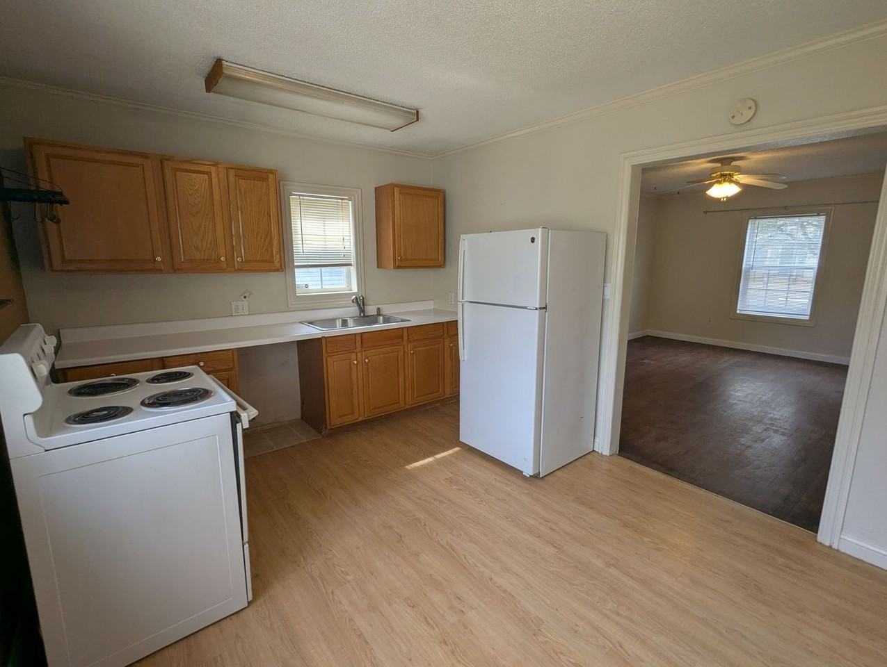 2419 25th St - Photo 7 of 19