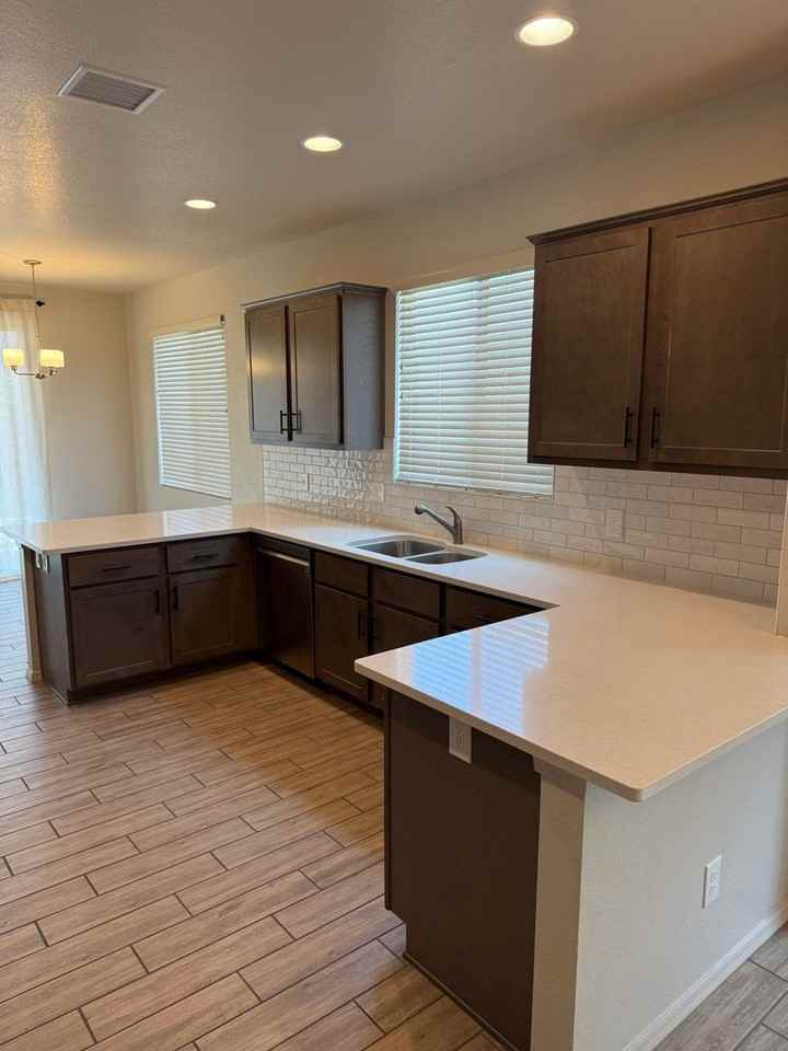 1864 Brookshire Dr - Photo 4 of 17