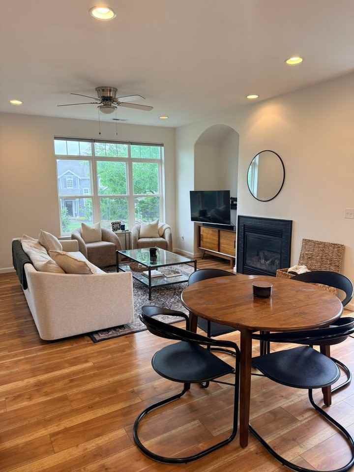 3001 Sunrose Ct - Photo 7 of 24