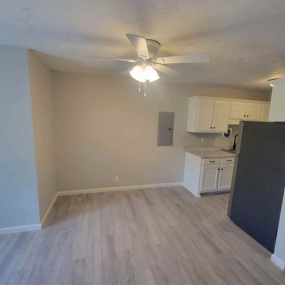 103 White St - Photo 4 of 14
