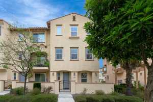 featured image of 174 Prairie St