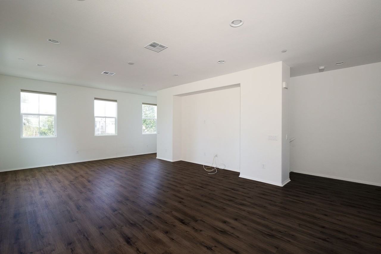 174 Prairie St - Photo 7 of 35