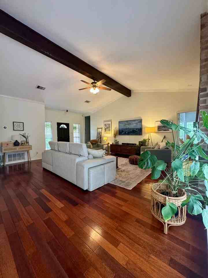 13407 Stairock St - Photo 7 of 46