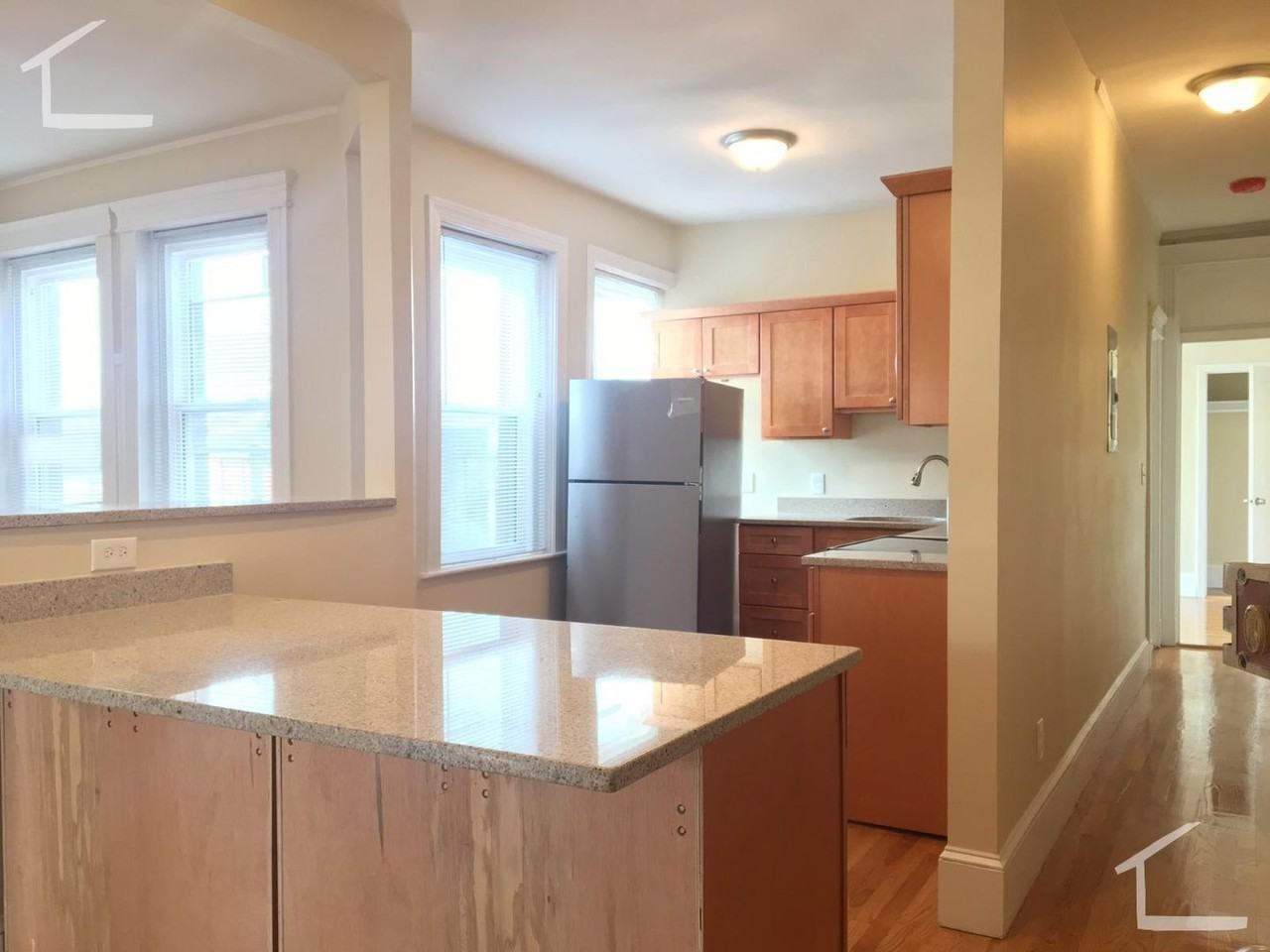 1323 Commonwealth Ave - Photo 7 of 10