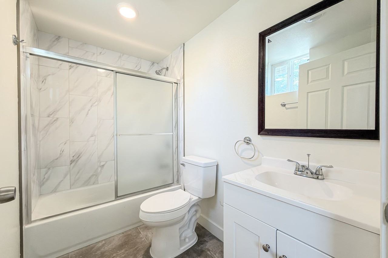 2026 Luxury 4 & 6 Bedroom Units - Photo 7 of 35