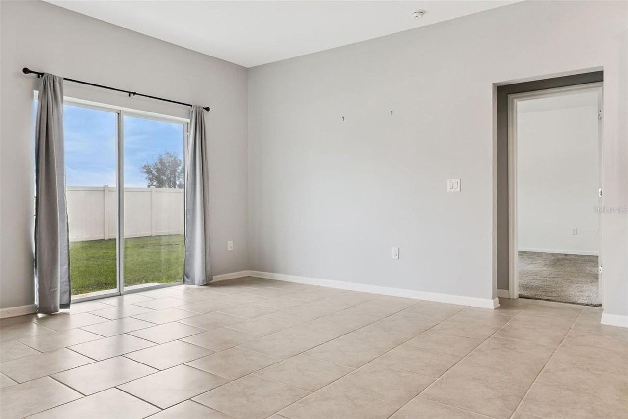 781 Taurus Ln - Photo 7 of 36