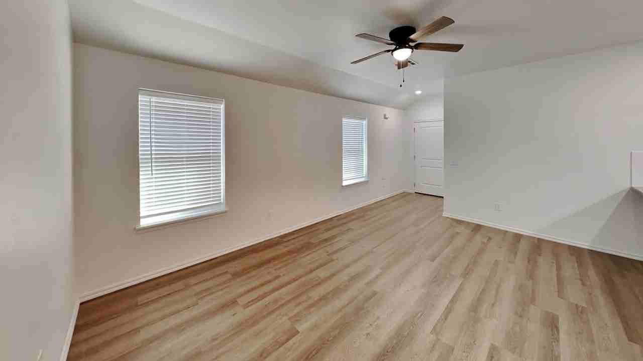 1211 Nw 113th St - Photo 7 of 23