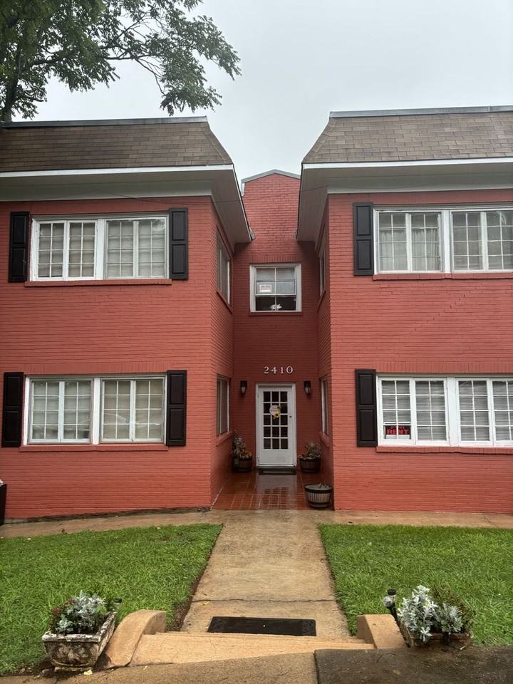 2410 Arlington Cres
