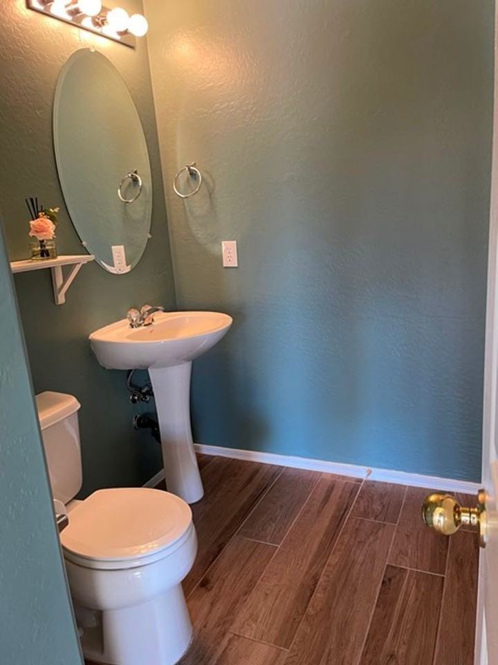 16561 N 175th Dr - Photo 4 of 20