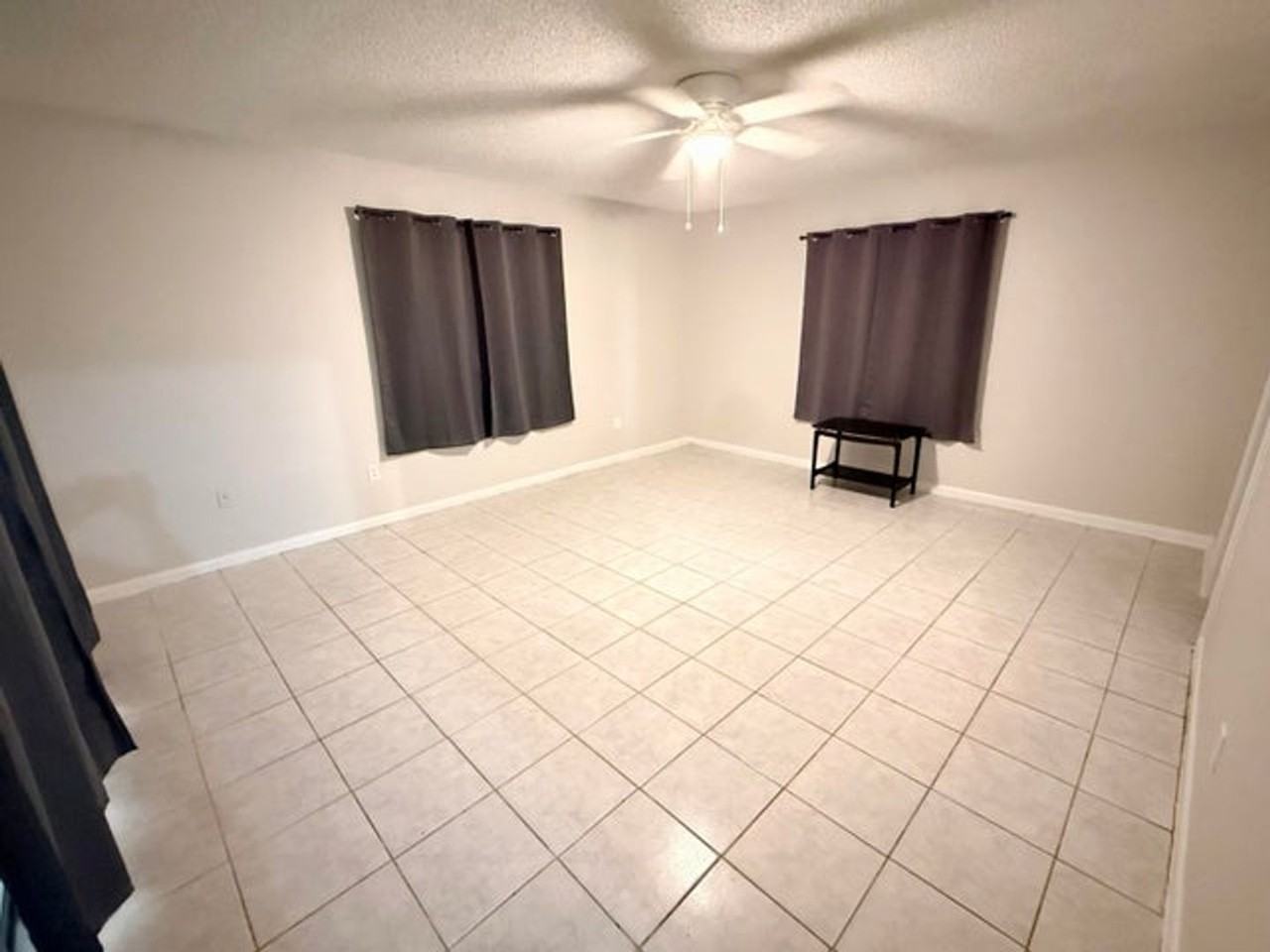 22800 Sw 54th Way - Photo 5 of 10