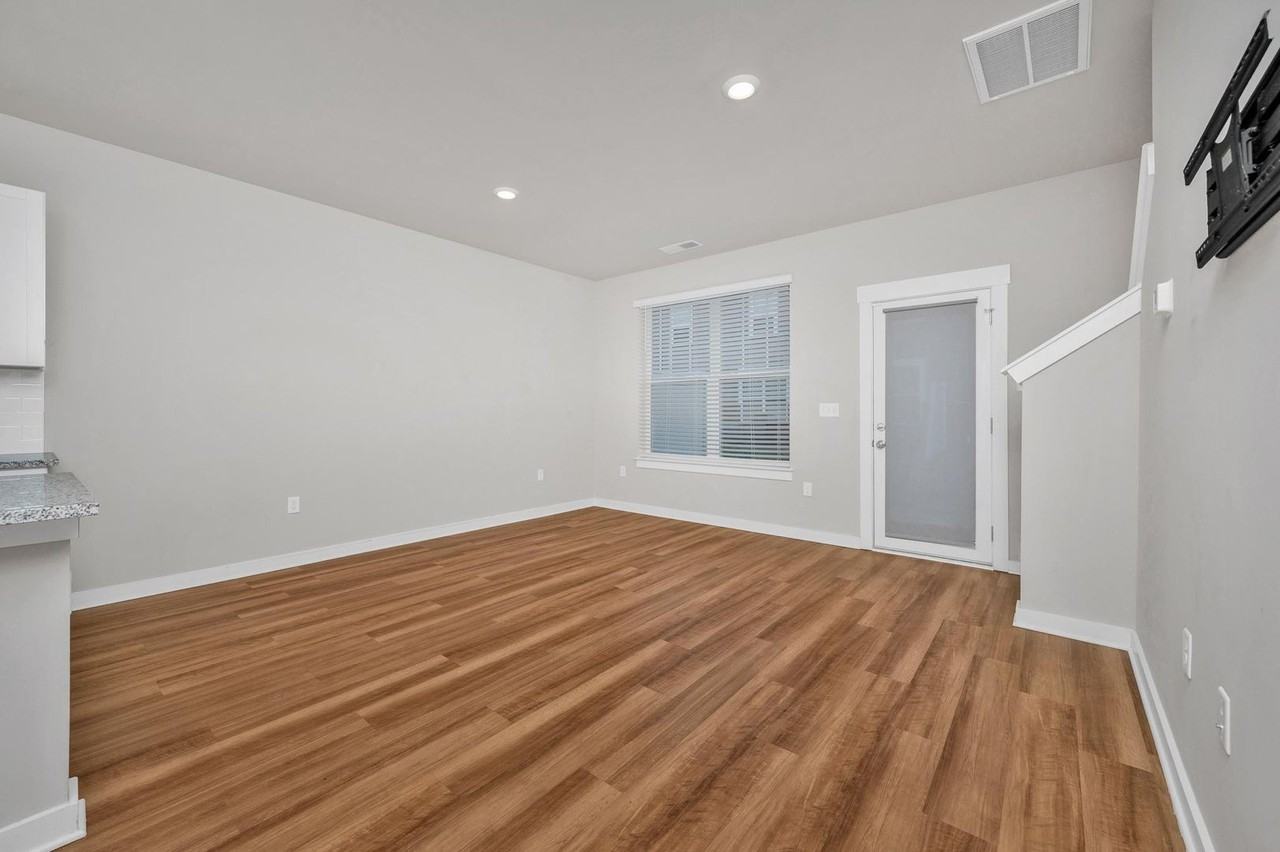 4228 Gandalf Ln - Photo 3 of 20