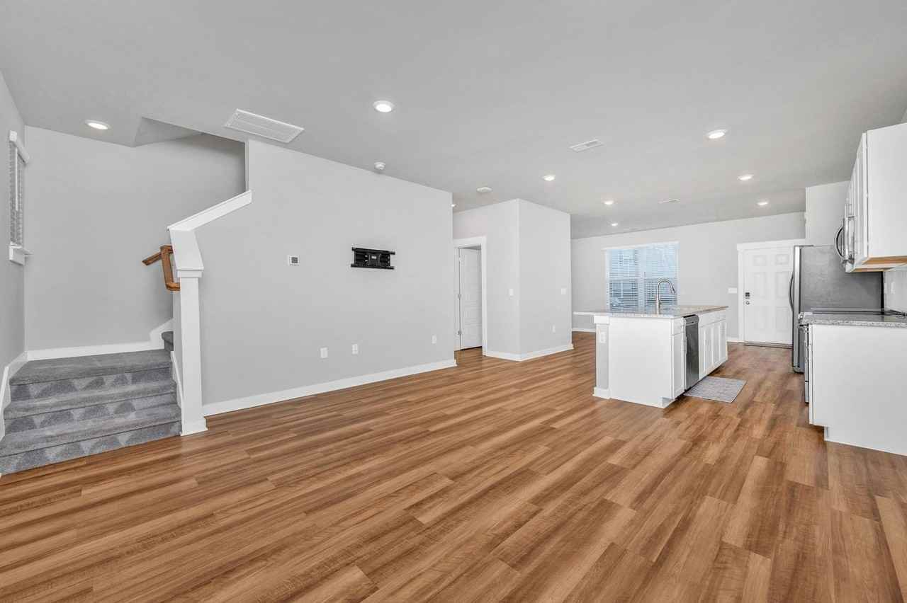 4228 Gandalf Ln - Photo 5 of 20