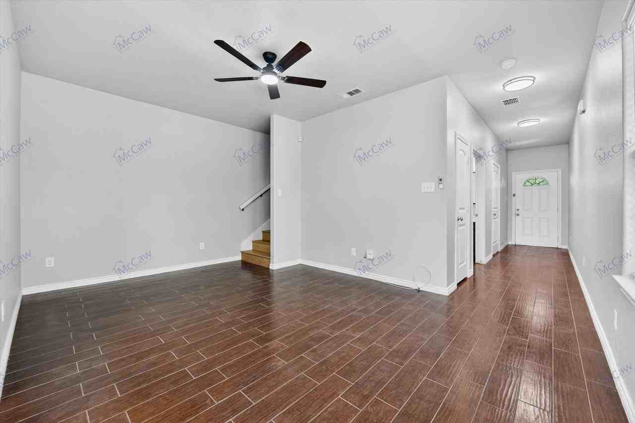 912 Drexel St #B - Photo 4 of 23