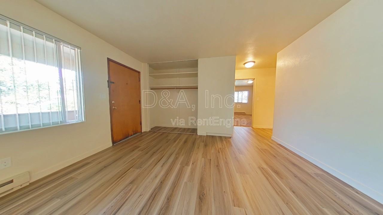 1140 Nw Fillmore Ave - Photo 3 of 11