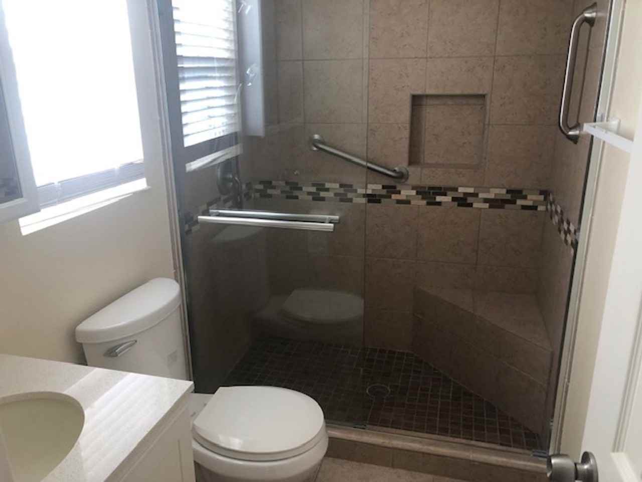 25424 S Wyoming Ave - Photo 7 of 12