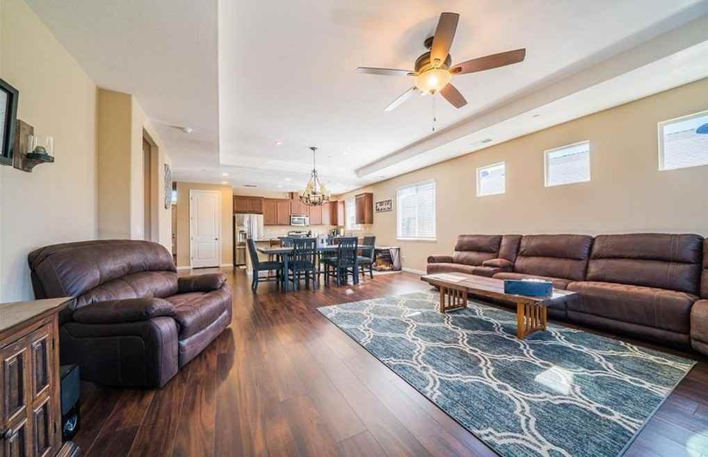 3261 Rogue River Dr - Photo 5 of 14