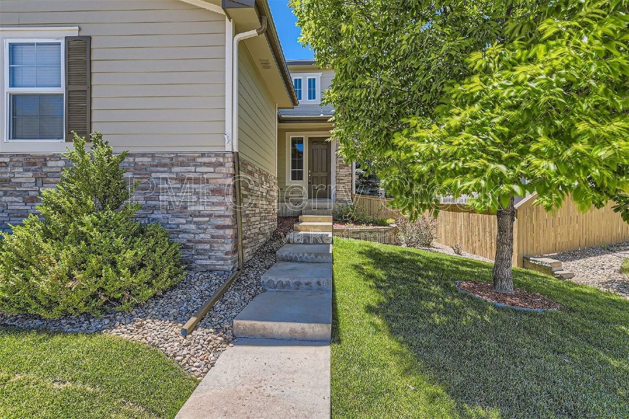 2615 Pemberly Ave - Photo 3 of 28