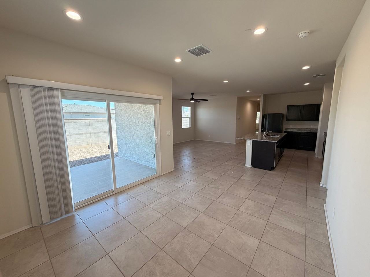 W Whispering Wind Dr - Photo 6 of 18