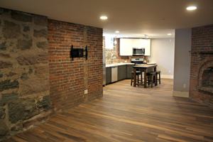 featured image of 1509 E Superior St