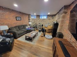 featured image of 1509 E Superior St