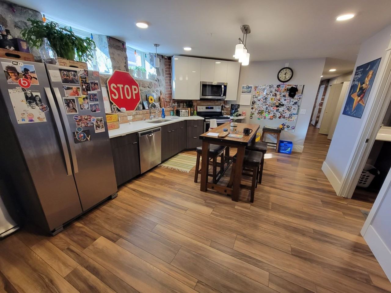 Redstone House, LLC - Photo 6 of 36