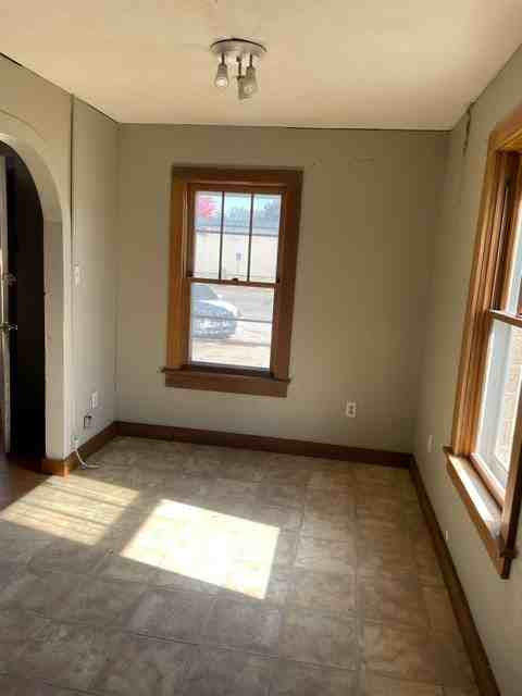 103 South Main Street - Photo 3 of 18