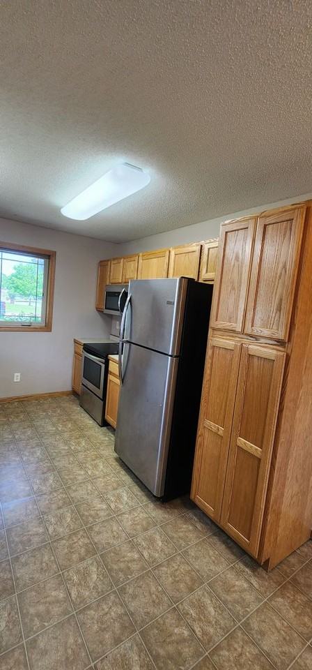503 Amber Ln - Photo 5 of 26