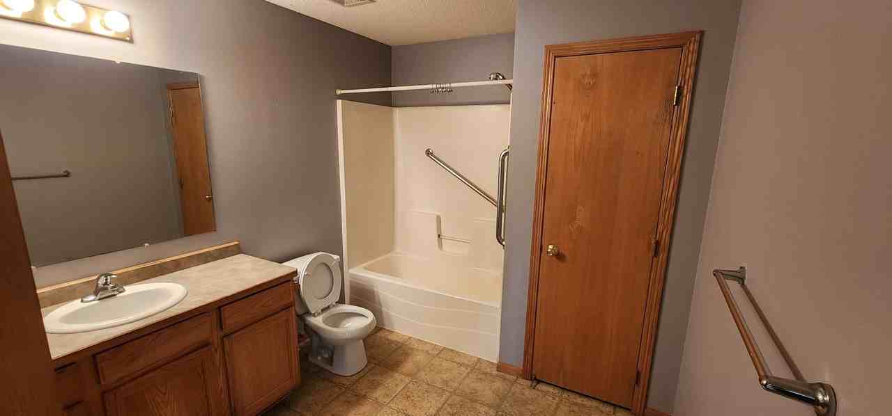 503 Amber Ln - Photo 6 of 26