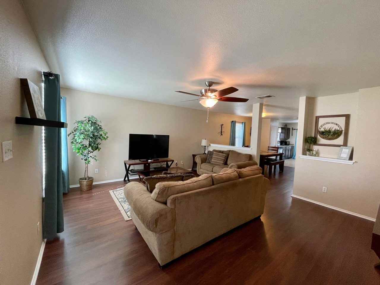 8711 Shaenwest - Photo 4 of 14