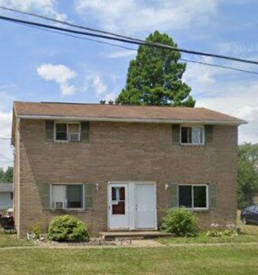 3009 Coventry Blvd Ne - Photo 2 of 20