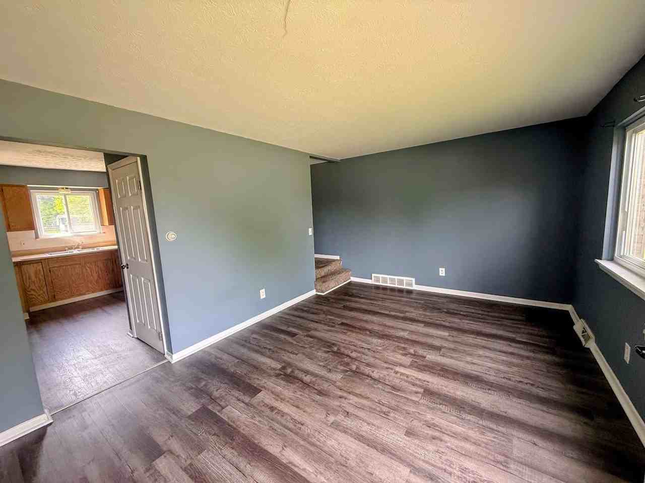 3009 Coventry Blvd Ne - Photo 4 of 20