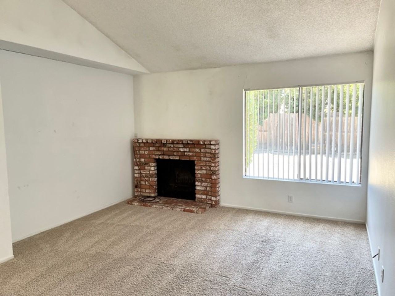 1388 Cavalier Ln - Photo 3 of 20