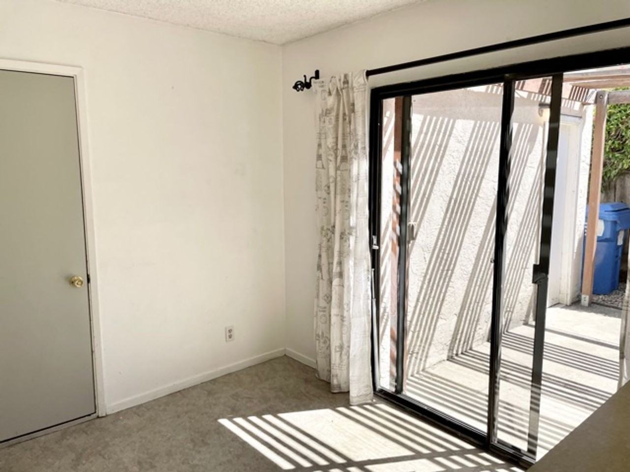 1388 Cavalier Ln - Photo 4 of 20