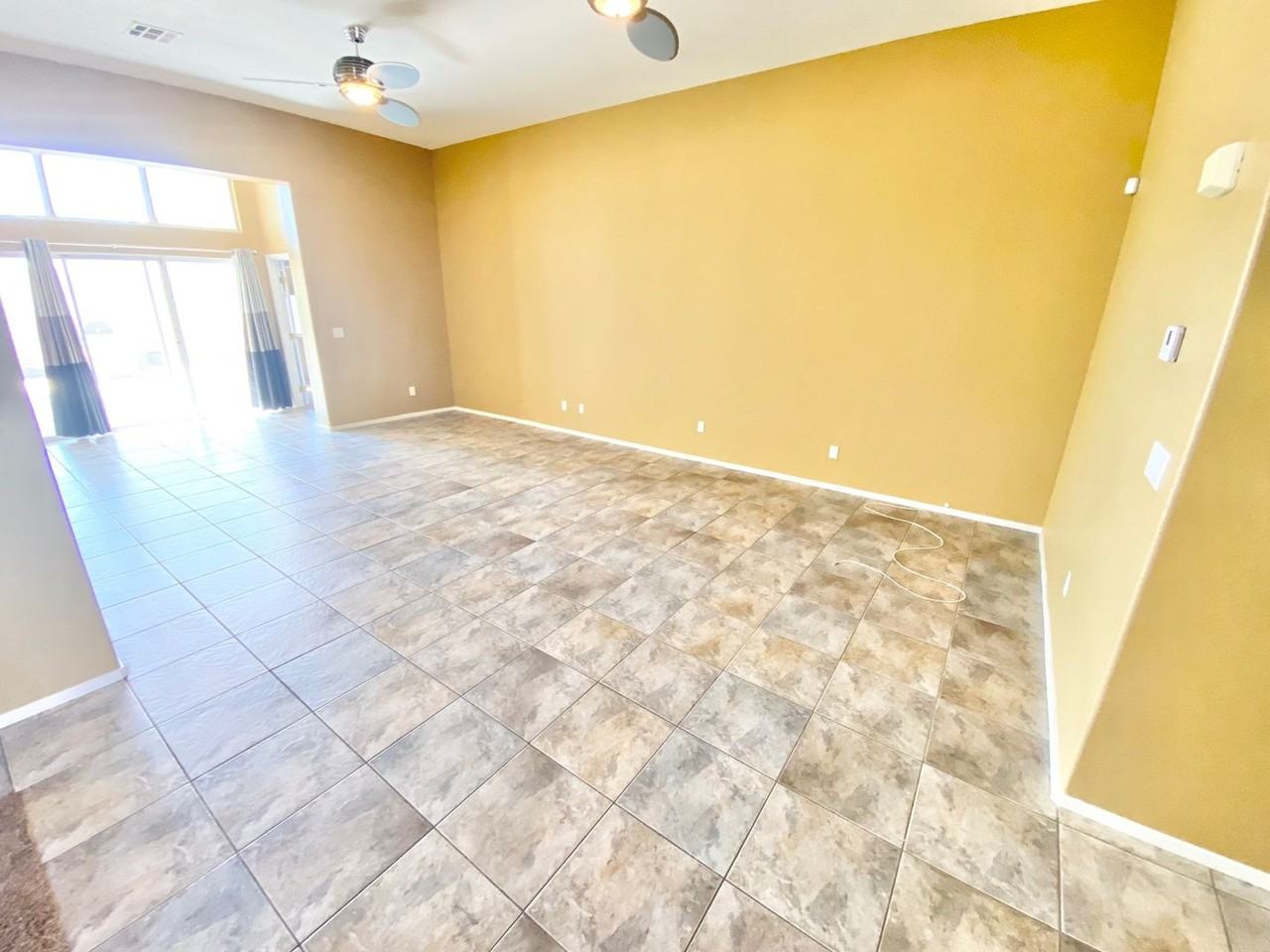 8221 Jo Marcy Dr - Photo 3 of 22