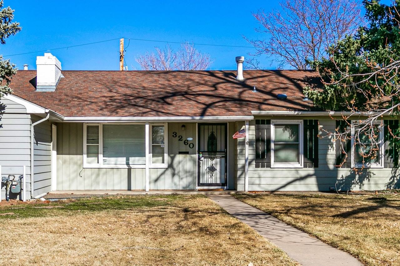 3260 S Bellaire St - Photo 2 of 23